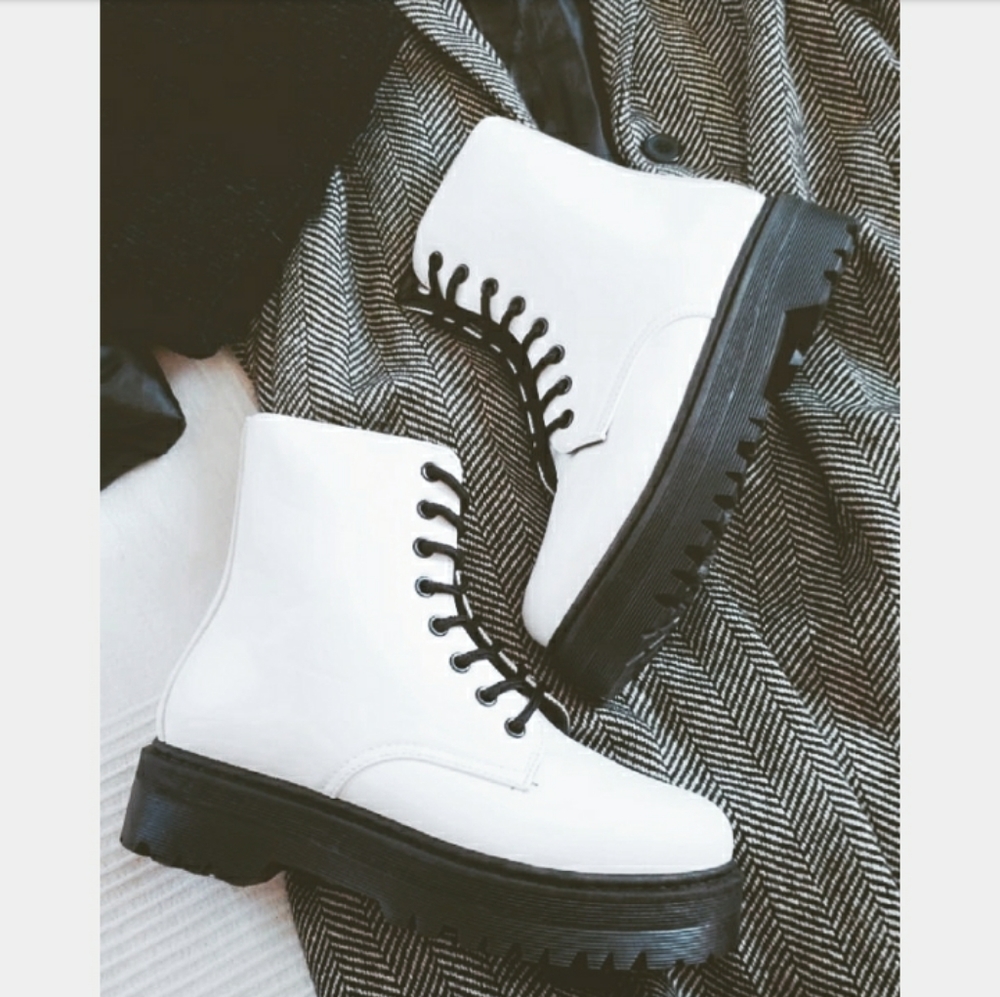 🚨The Seattle// white platform combat boot - Picture 7 of 12